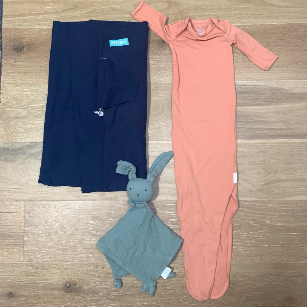 baby gown size 0-3 Marlowe & Co